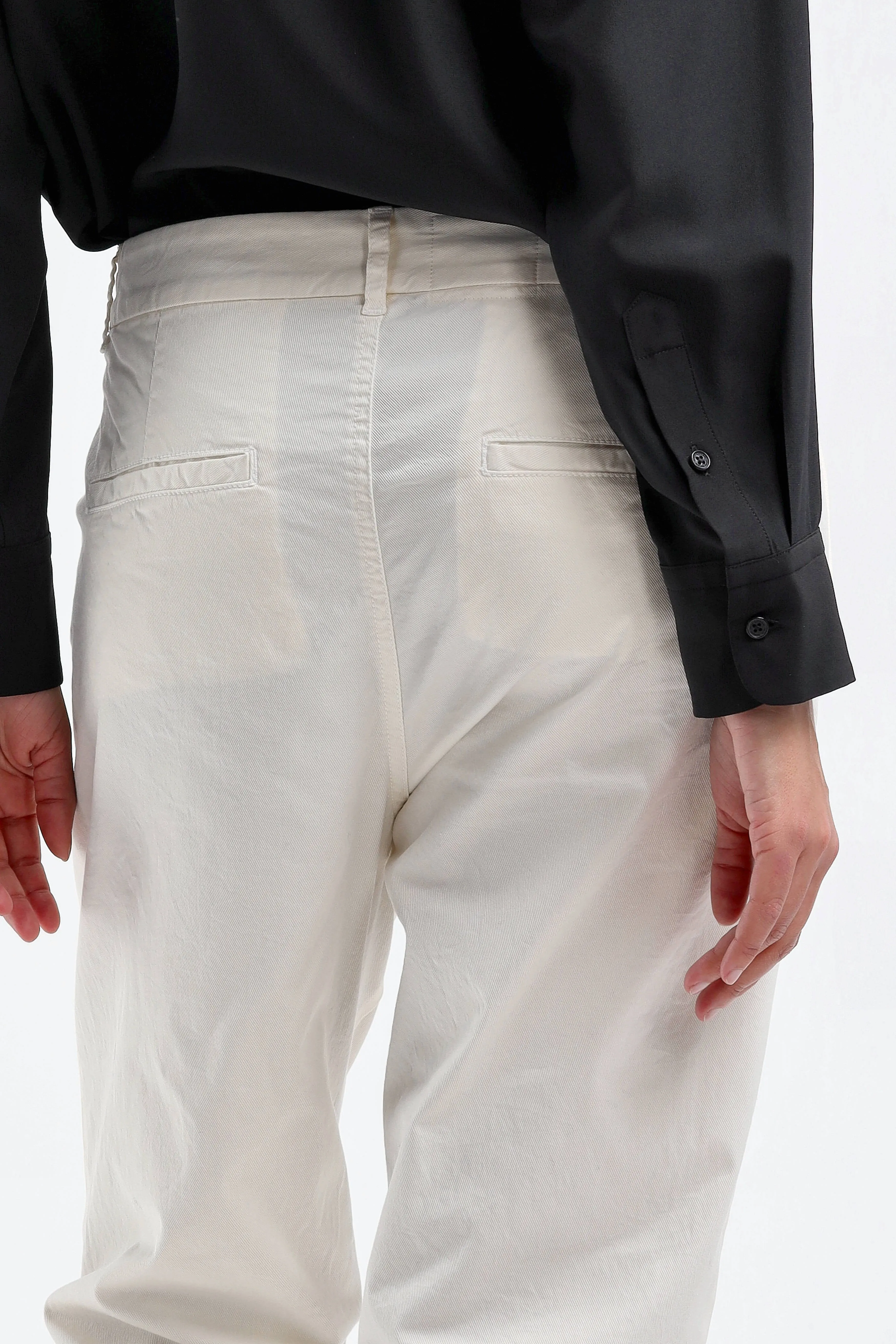 Hose Montauk in Eggshell