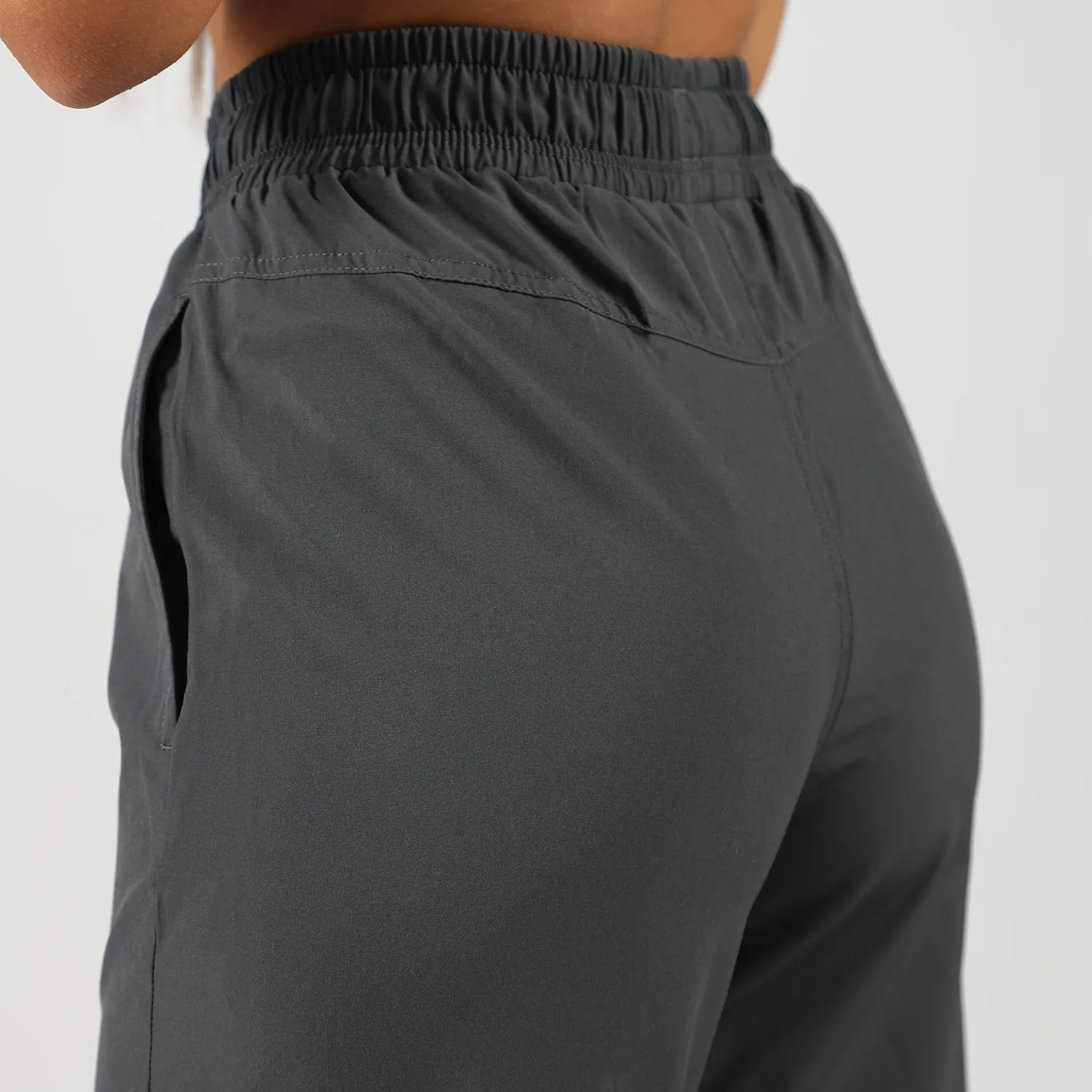 WOMEN-GO-BEYOND TRAINING PANT (ASPHALT-GREY)