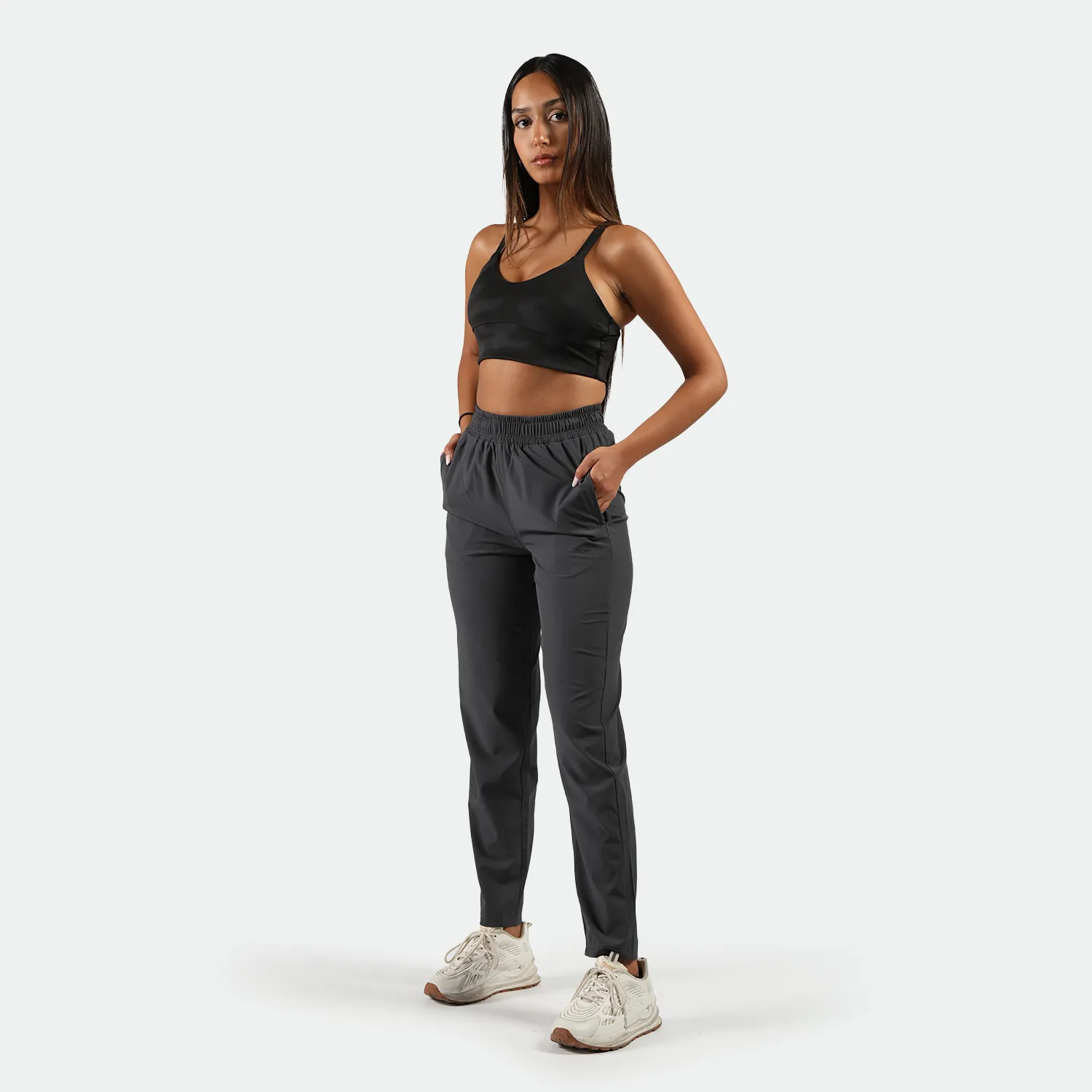 WOMEN-GO-BEYOND TRAINING PANT (ASPHALT-GREY)